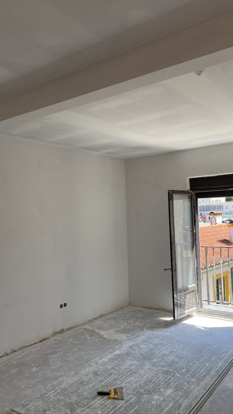 Para qualquer tipo de trabalho :968008206