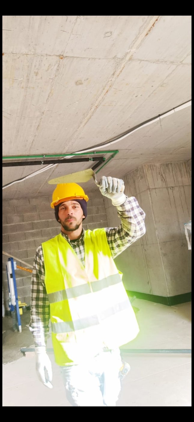 FAÇO TRABALHOS EM GERAL CONSTRUÇAO CIVIL